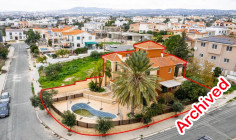 4 bedroom villa with a swimming pool in Konia, Paphos 
