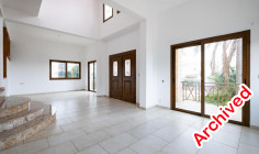 4 bedroom villa with a swimming pool in Konia, Paphos 
