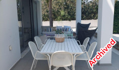 4 + 1 bedroom detached villa 2 minute walk to beach for rent Limassol 