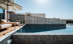 Luxury 2 bedroom maisonette with swimming pool for sale in Chloraka