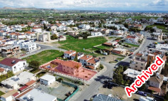 Spacious 3 bedroom villa with swimming pool for sale in Aradippou