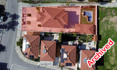 Spacious 3 bedroom villa with swimming pool for sale in Aradippou