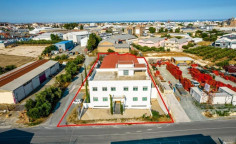 Commercial 1846 m2 for sale in Aradippou