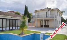Luxury 3 bedroom house with swimming pool for sale in Aradippou