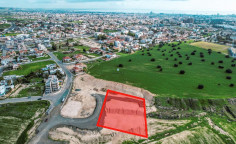 Residential 828 m2 for sale in Aradippou, Larnaca