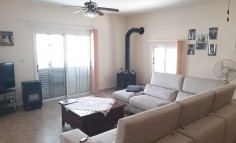 4 bedroom detached house with sea view in Tersefanou 