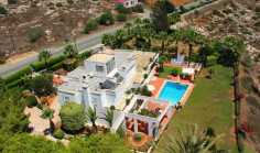 Lovely 3 bedrooms furnished house with swimming pool for sale in Ayia Napa