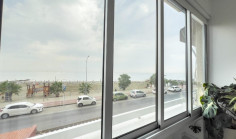 3 bedroom beachfront apartment with sea view in Mackenzie 