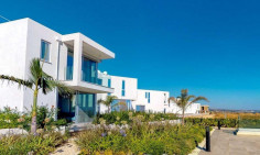 Spacious 3 bedroom house for sale in Coral Bay