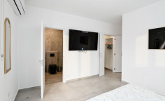 4 bedroom furnished house with swimming pool for sale in Livadia