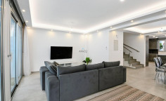 4 bedroom furnished house with swimming pool for sale in Livadia
