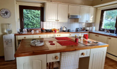 Beautiful 4 bed house with swimming pool for sale in Tala