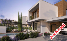Spacious 4 bedroom house with swimming pool for sale in Mouttagiaka