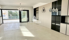3 bedrooms furnished apartment to rent in Agioi Omologites