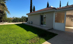 3 bedroom furnished house to rent in Pyrgos