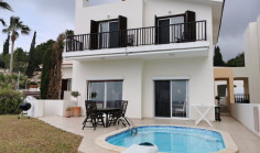 4 bedrooms furnished house with swimming pool for sale in Coral Bay