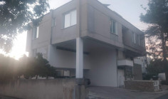 Commercial (shop) in Ayioi Omologites, Nicosia for rent 