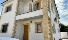 Five bedroom detached house at oroclini 