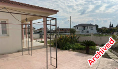 Three bedrooms detached fully furnished bungalow on a plot of 766 m2 at a 