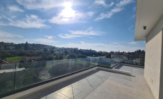 Apartment (penthouse) in Parekklisia, Limassol for sale 