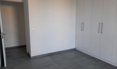Large 3 bedroom unfurnished apartment to rent in Lykabittos