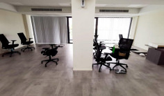 Beautiful office to rent in Zakaki