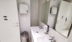 Beautiful office to rent in Zakaki