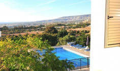 Beautiful 5 bedroom furnished house with swimming pool for sale in Kissonerga