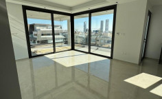 Apartment (penthouse) in Agios Nikolaos, Limassol for sale 