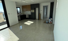 Apartment (penthouse) in Agios Nikolaos, Limassol for sale 