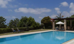 Luxury 5 bedroom house with swimming pool to rent in Aphrodite Hills