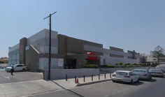 Commercial to rent in Zakaki