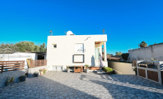 Luxury 3 bedroom furnished house for sale in Livadia