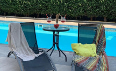 Beautiful 2 bedroom furnished apartment with swimming pool to rent in Germasogeia