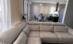 3 bedroom apartment with sea view in Mackenzie 