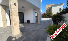Modern detached villa with sea view in Chloraka 