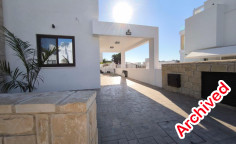 Modern detached villa with sea view in Chloraka 