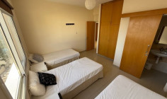 3 bedroom furnished apartment with swimming pool to rent in Tombs of the Kings