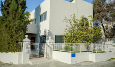 4 bedroom unfurnished house with swimming pool to rent in Agios Tychonas