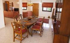 4 bedroom furnished house with swimming pool for sale in Maroni