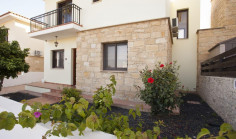 4 bedroom furnished house with swimming pool for sale in Maroni