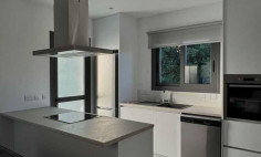 Luxury 2 bedroom furnished apartment to rent in Agios Athanasios