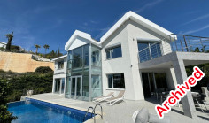 Lovely 4 bedroom house with swimming pool to rent in Agios Tychonas