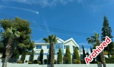 Lovely 4 bedroom house with swimming pool to rent in Agios Tychonas