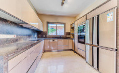 3 bedroom furnished house with swimming pool to rent in Amathus area