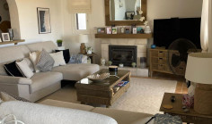 Luxury 3 bedroom house with swimming pool for sale in Kamares