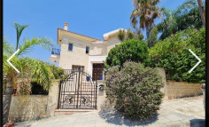 7 bedroom house with swimming pool for sale in Armenochori