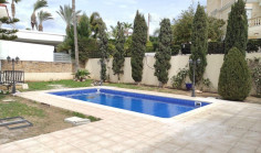 7 bedroom house with swimming pool for sale in Armenochori