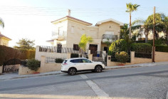7 bedroom house with swimming pool for sale in Armenochori