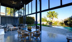 Large 5 bedroom house with swimming pool for sale in Engomi